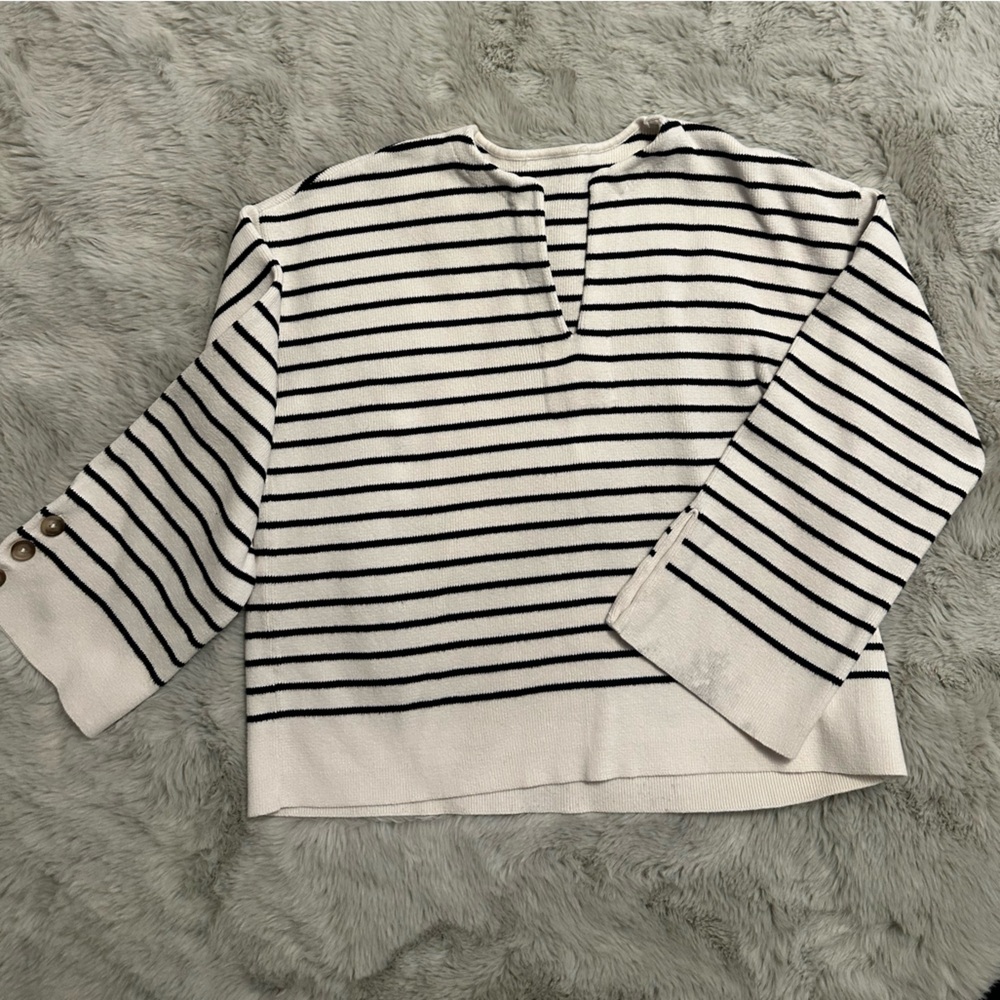 Knit Striped Black and White Sweater